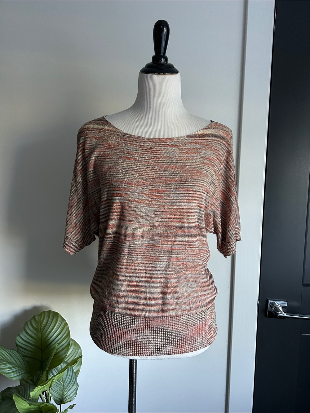 Dressbarn L Striped Lightweight Knit Boatneck Top in Rust tan metallic